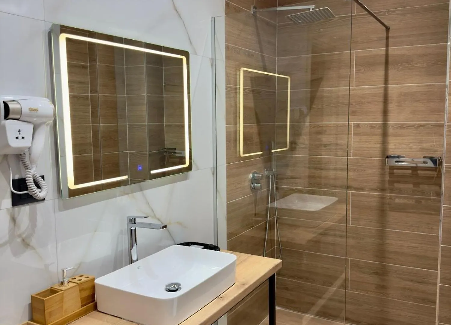 Hotel Orb Inn Sarande